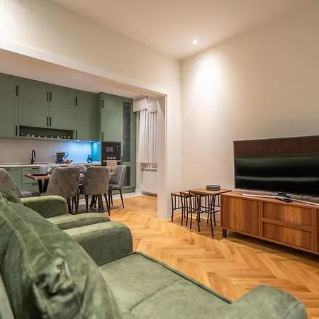 Apartament Elegant & Stylish 2-bedroom