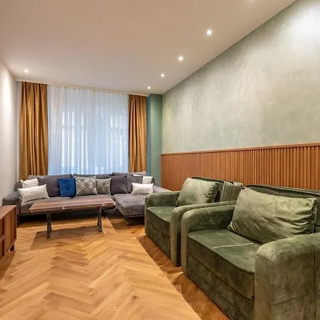 Apartman Elegant & Stylish 2-bedroom *