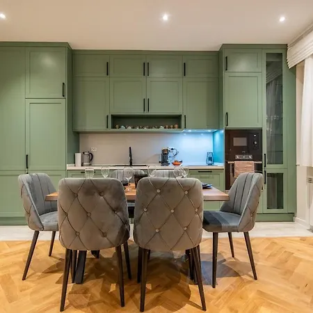 Apartman Elegant & Stylish 2-bedroom
