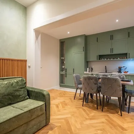 Elegant & Stylish 2-bedroom Sofia