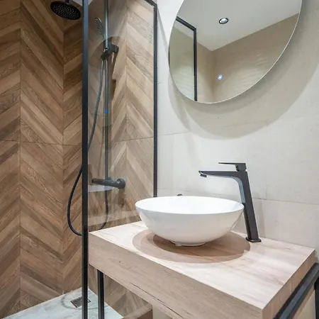 Elegant & Stylish 2-bedroom * Sofia