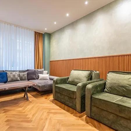 Lägenhet Elegant & Stylish 2-bedroom Sofia