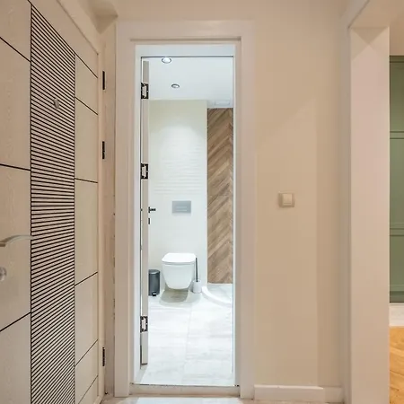 Elegant & Stylish 2-bedroom * Szófia