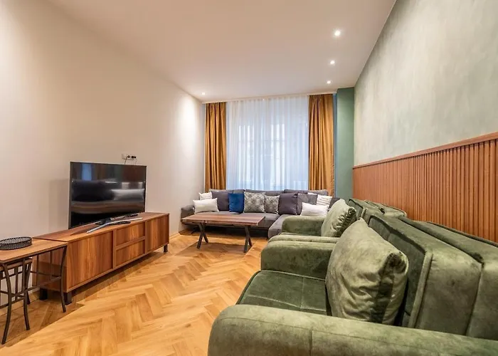 Elegant & Stylish 2-bedroom