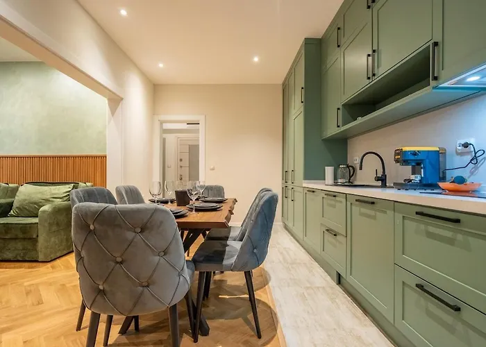 Elegant & Stylish 2-bedroom アパート *